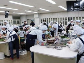 子ども料理教室の様子