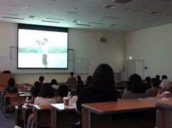 「チョコレートケーキと法隆寺」上映会＆トークの様子