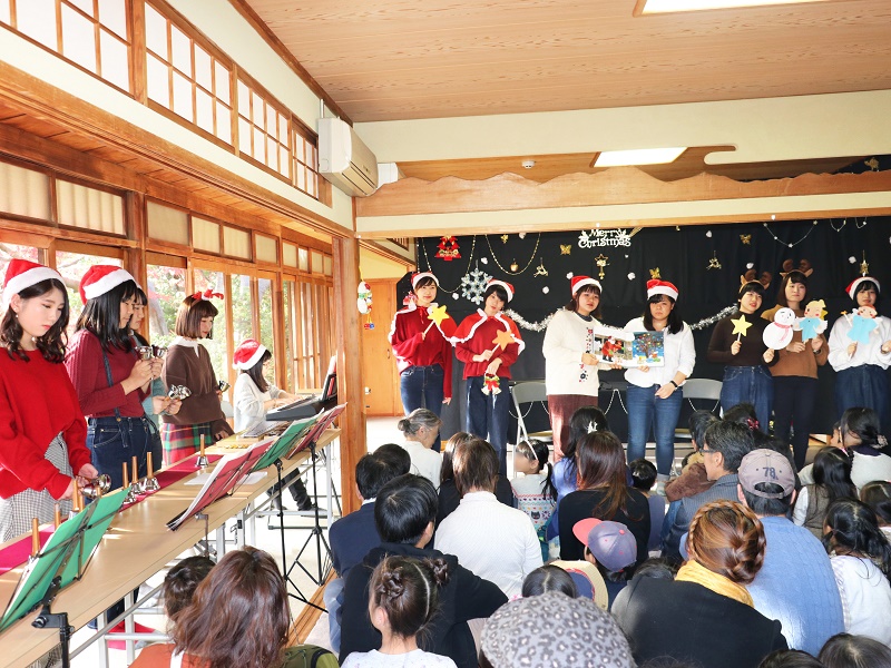 離宮でクリスマスの様子1