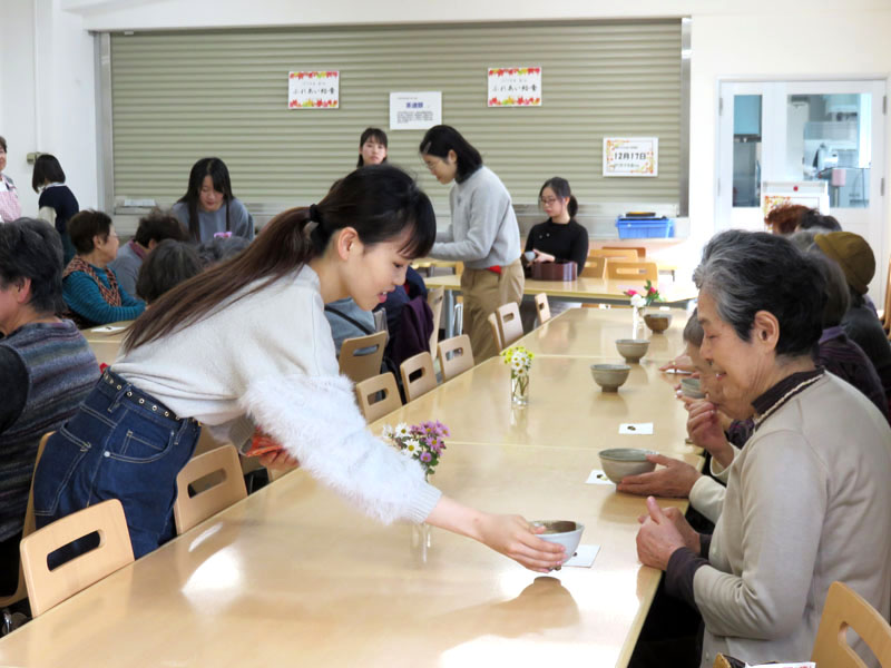 ふれあい給食の様子8