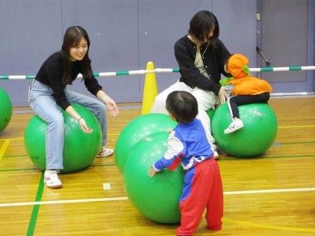 託児プログラム「アドベンチャーランド」