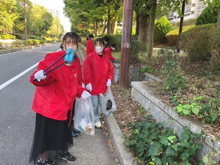 学生による清掃風景2