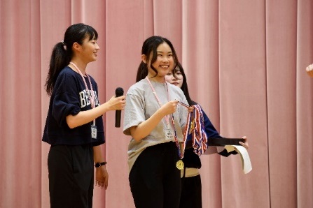 歓迎イベントの様子3_先生紹介